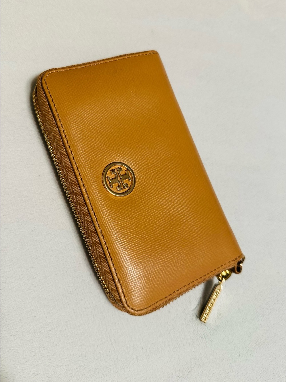 Tory Burch Beige Saffiano Leather Zip Card Holder